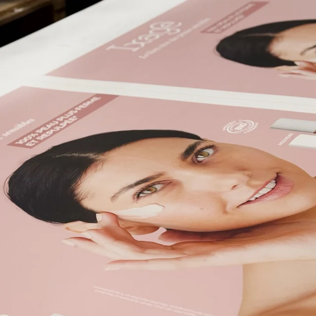 En direct de nos ateliers, RENTRÉE EN BEAUTÉ & SPORTIVE 🤩
Nous imprimons toutes vos #AFFICHES #OOH, #Signalétiques, #ILV & #PLV à J+5 ou J+2 en mode RUSH 🚀

Vos demandes de devis et commandes online sur :
👉 https://www.dsimpression.fr
👉 https://www.impression.cool

#ooh #impression #plv #dsimpression #affichage #ILV #impressionXXL