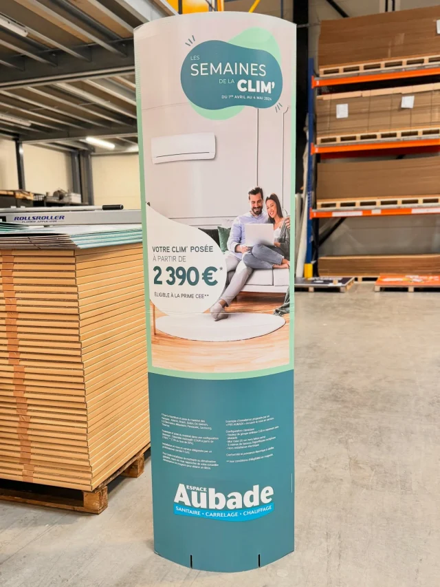 [EN DIRECT DE NOS ATELIERS] Impressions de #PLV, #ILV Totems elliptiques♻️👍 L’outil d’aide la vente magique.
13,42€ ht / pièce pour 100 ex. Format 65x155 cm